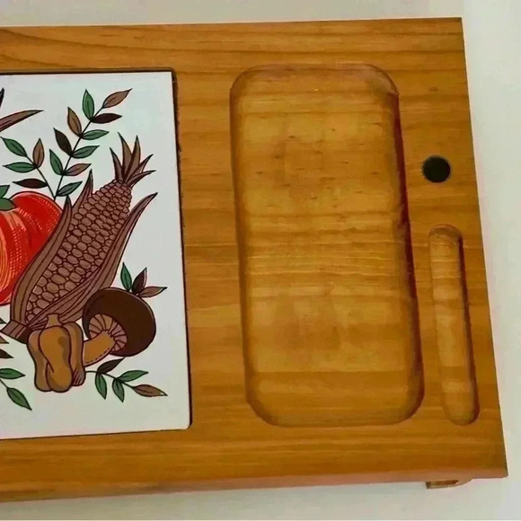 Vintage Goodwood Vegetable and Cheese board with tile insert - Picture 8 of 10